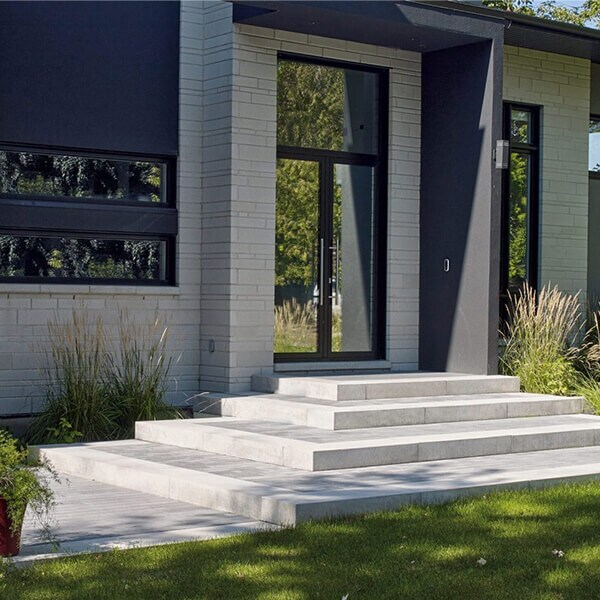 Permacon Mega Melville Plus Step